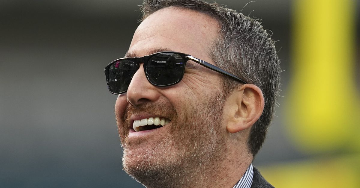 Eagles News: “Does Howie Roseman have compromising pictures of everyone?”