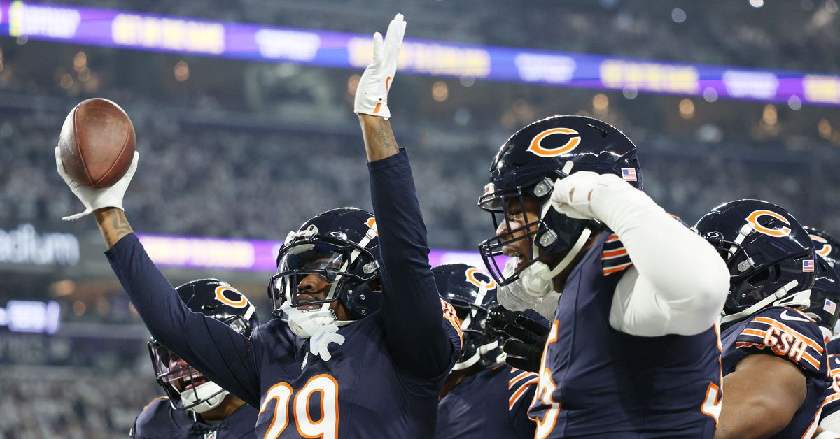 Chicago Bears Open Thread Question of the Day: Which Bears player will breakout in 2025?