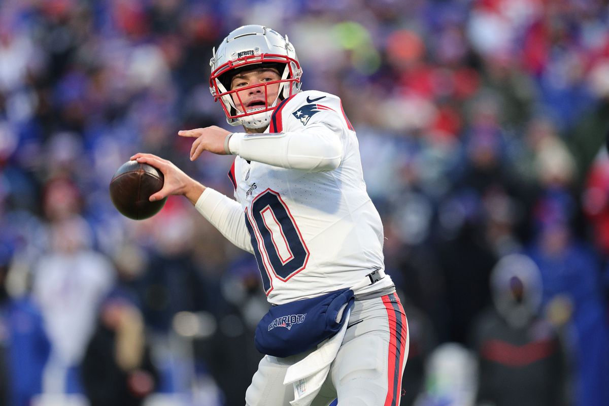 New England Patriots v Buffalo Bills