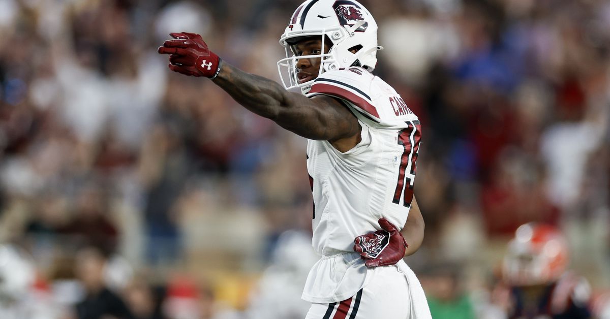 Chargers sign WR Dalevon Campbell