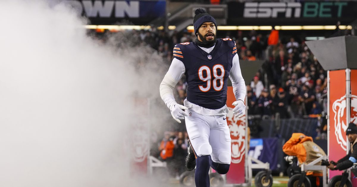 Chicago Bears Open Thread Question of the Day: Who leads the Bears in sacks in 2025?