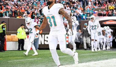 Raiders news: What is Raheem Mostert’s role behind Ashton Jeanty?