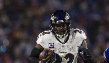 Derrick Henry ranked No. 1 in PFF’s Top 32 running backs for 2025