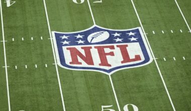 Steelers news: NFL owners keep tush push, playoff seeding following vote; Onside kick changed