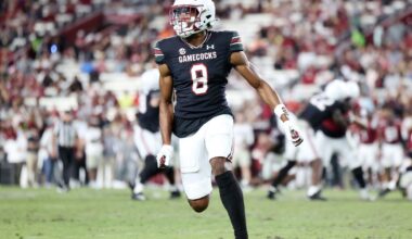 Titans trade down in 2026 mock draft, pass on elite pass rusher