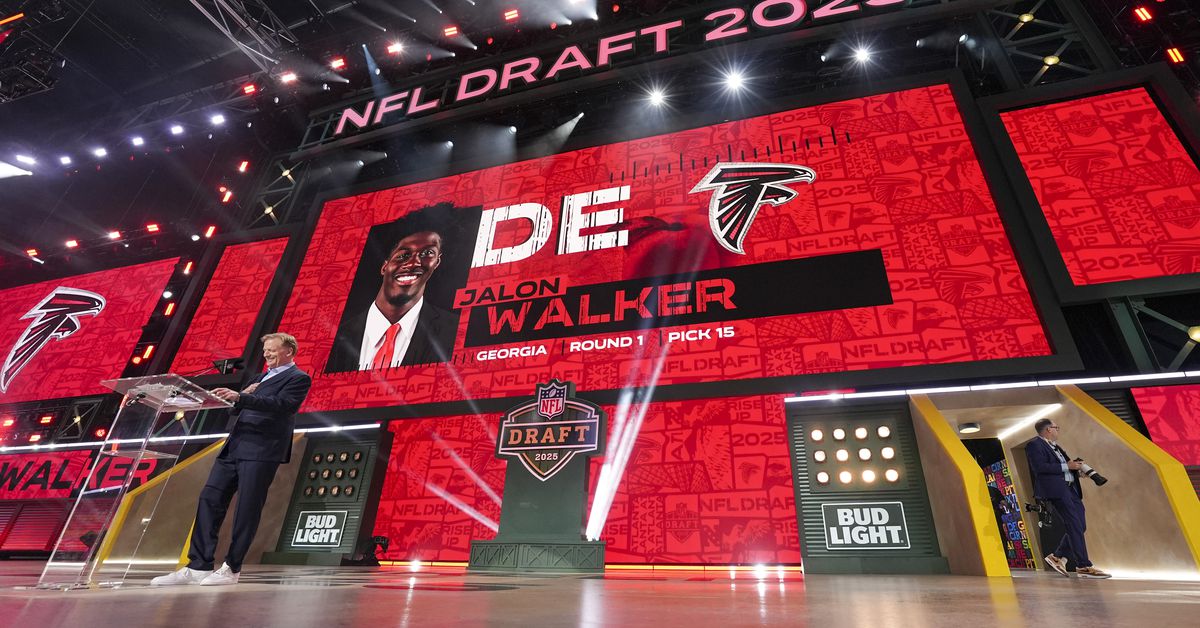 Grading the Falcons draft with Marc Raimondi: The Falcoholic Live, Ep326