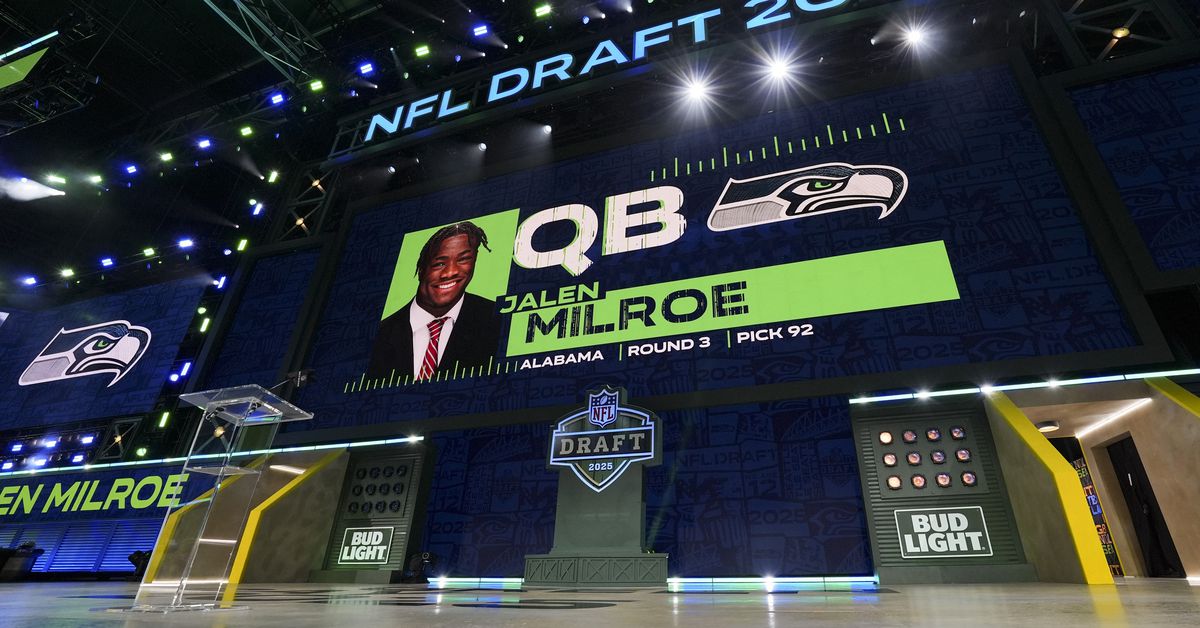 How Klint Kubiak could integrate Jalen Milroe into the Seattle Seahawks offense 