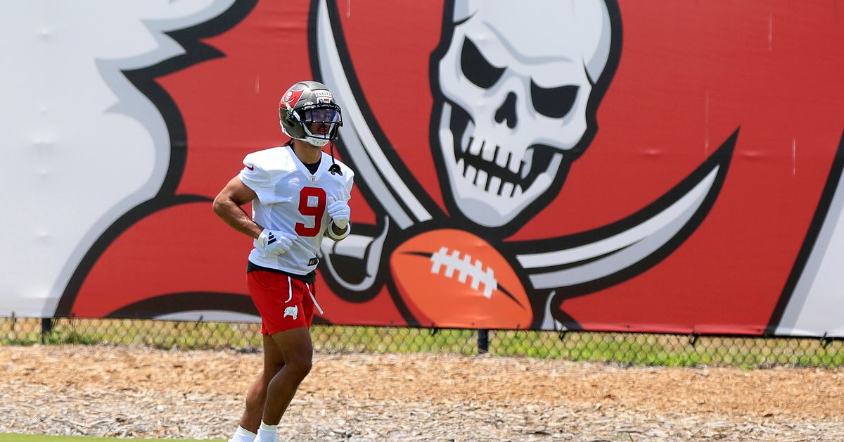 Bucs announce the signing of draft picks, including Emeka Egbuka