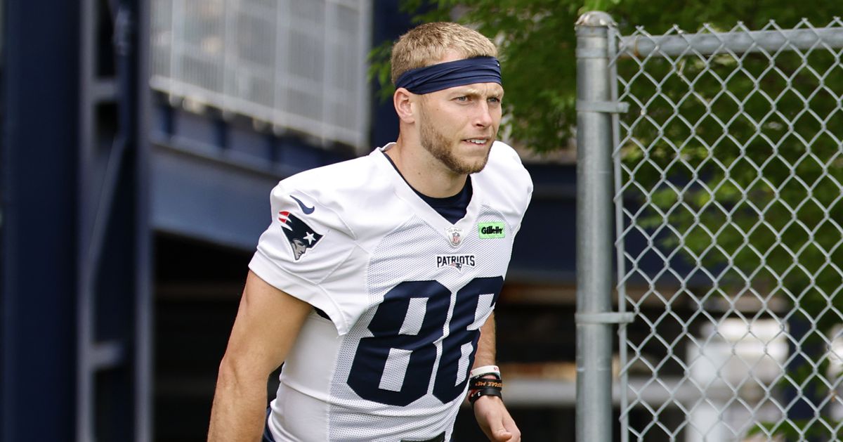 Sunday Patriots Notes: Young wide receivers making their presence felt