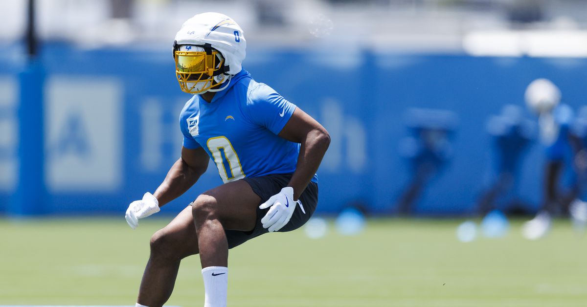 Chargers News: Dolphins’ Jonnu Smith may be on the move to Steelers