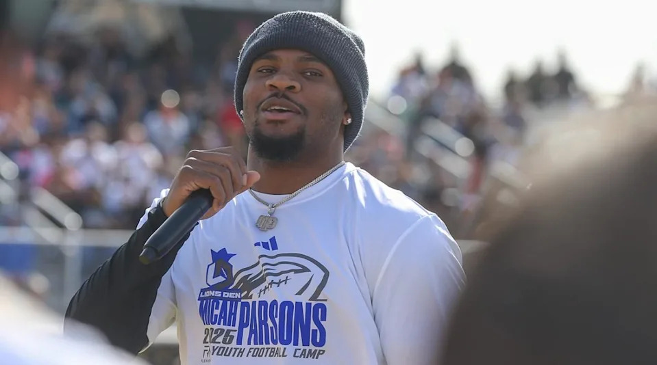 Micah Parsons addresses the attendees at his football camp in March.John Oliva - USA TODAY Network
