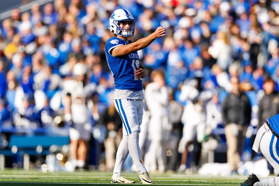 Nov 16, 2024; Lexington, Kentucky, USA; Kentucky Wildcats place kicker Alex Raynor (16) lines up a kick during the second quarter against the Murray State Racers at Kroger Field. Mandatory Credit: Jordan Prather-Imagn ImagesJordan Prather-Imagn Images