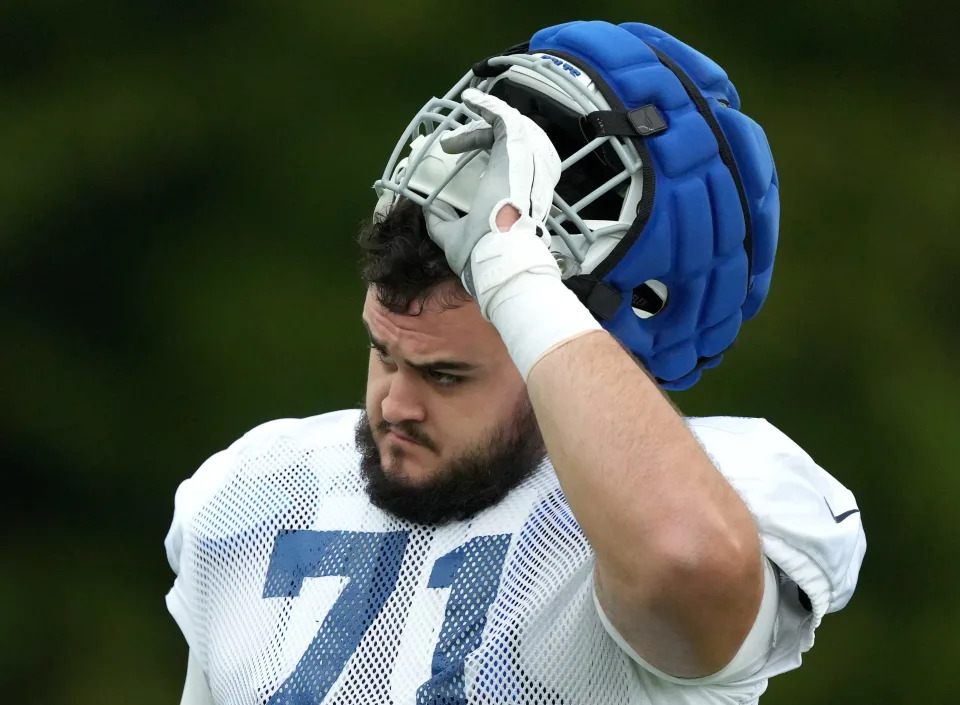 The Indianapolis Colts are moving second-year player Matt Goncalves from tackle to guard to fill the opening in the starting lineup that Will Fries' departure created this spring.