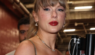 NFL Player Shares Blunt Opinion of What Taylor Swift Is Really Like