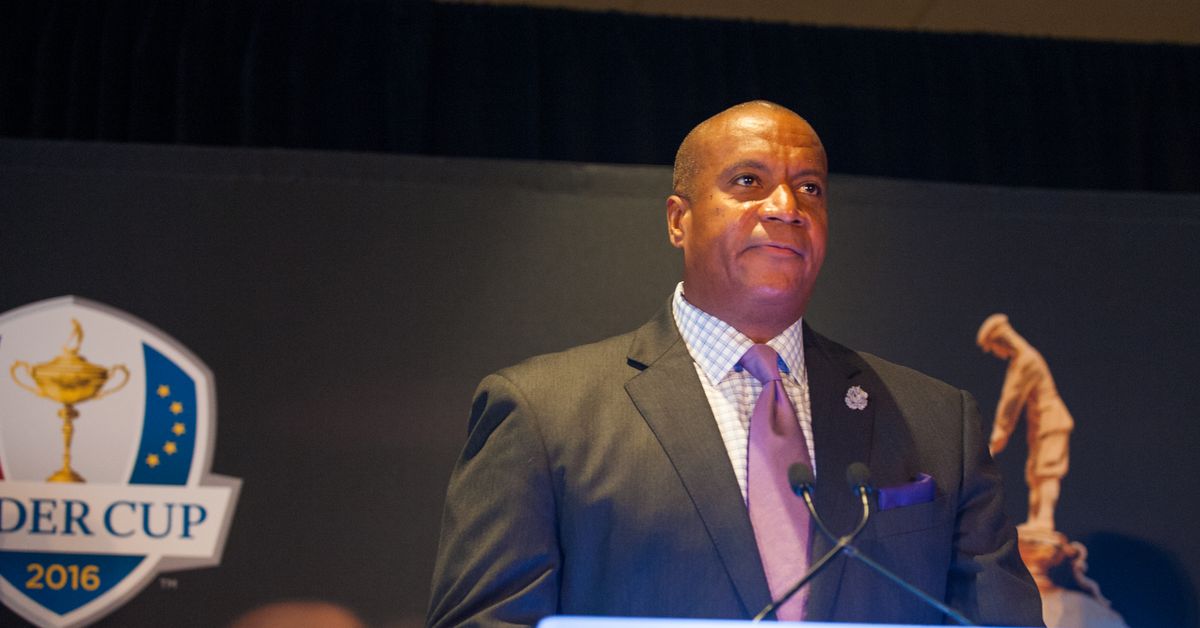 Chicago Bears Kevin Warren was rewarded with massive bonus by the Big 10