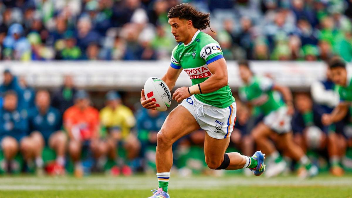 Wonderful Weekes leads Raiders to thumping of Titans