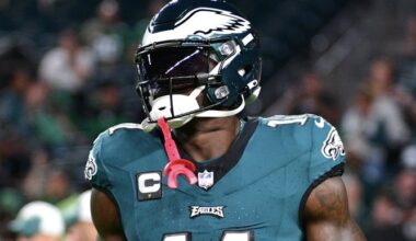 Eagles' A.J. Brown proposes to girlfriend in Center City with assist from John Legend