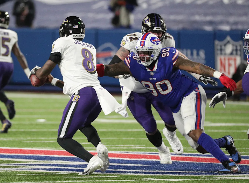 Bills Quinton Jefferson pressures Ravens quarterback Lamar Jackson.

Jg 011620 Bills 18