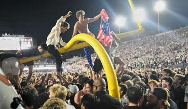 SEC amps up fines to $500,000 for rushing field, storming court