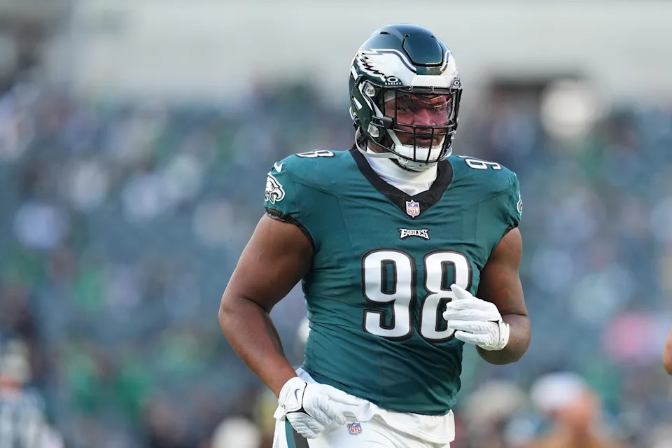 PHILADELPHIA, PENNSYLVANIA - NOVEMBER 05: Jalen Carter #98 of the Philadelphia Eagles warms up prior to a game against the Dallas Cowboys at Lincoln Financial Field on November 05, 2023 in Philadelphia, Pennsylvania. (Photo by Mitchell Leff/Getty Images)