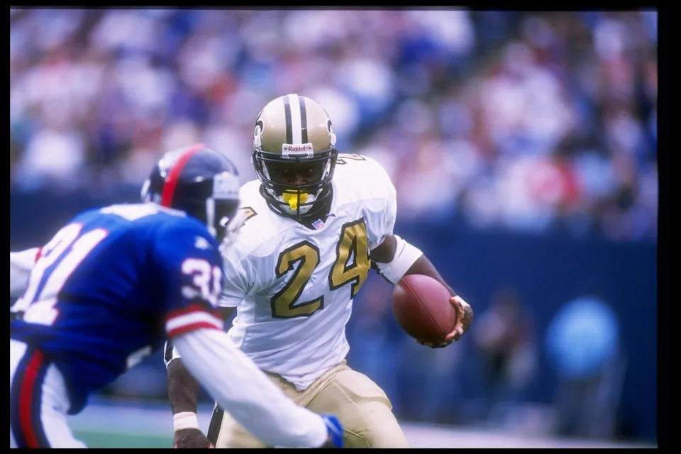 28 Sep 1997: Running back Mario Bates #24 of the New Orleans Saints carries the football during the Saints 14-9 loss to the New York Giants at Giants Stadium in East Rutherford, New Jersey. Mandatory Credit: Al Bello /Allsport