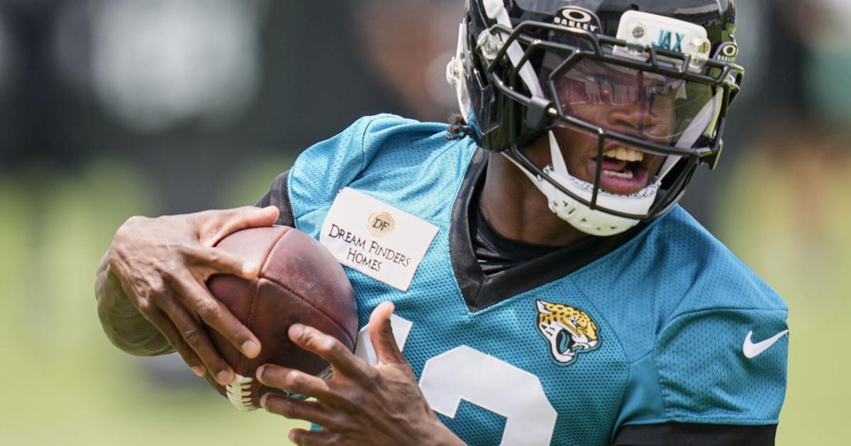 Jaguars' Travis Hunter will move to defense after wowing fans on offense during rookie camp | Football