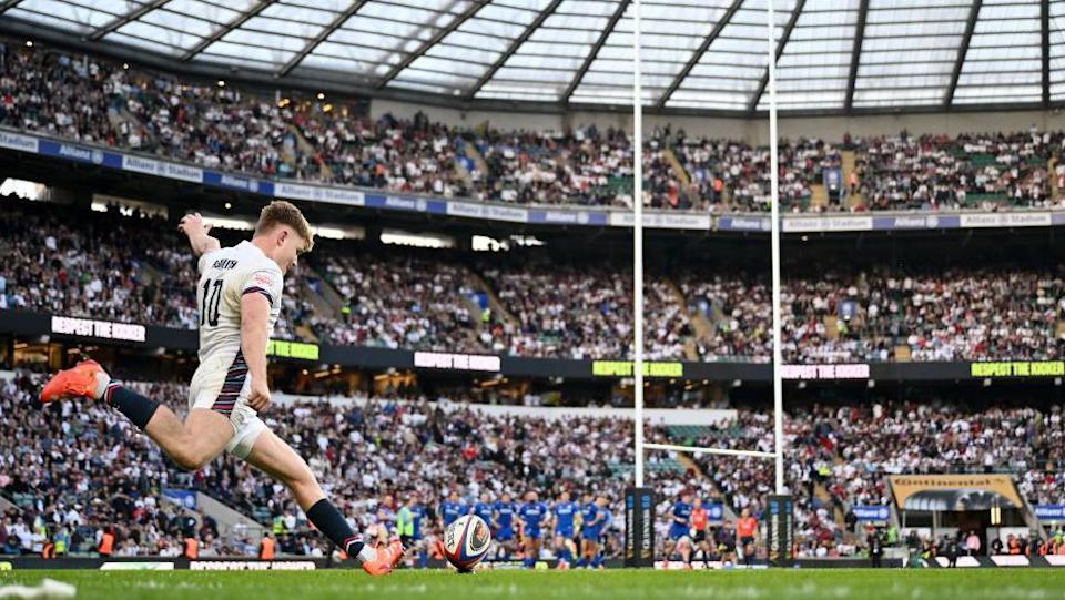 Fin Smith kicking at goal