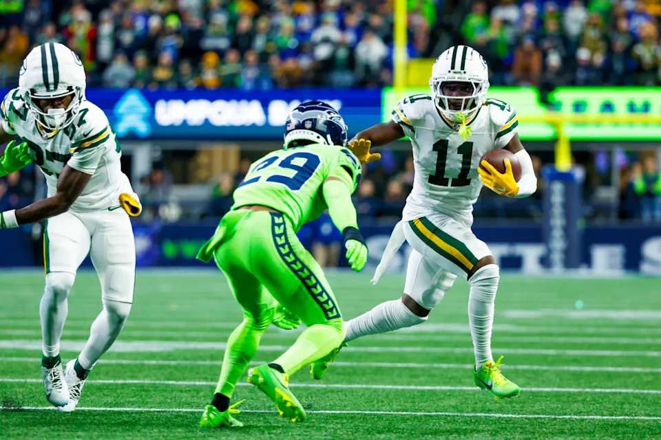 Packers WR Jayden Reed (11) gains yards after the catch against the Seattle Seahawks.© Joe Nicholson-Imagn Images