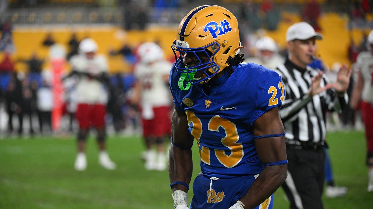 Who did the Colts sign?