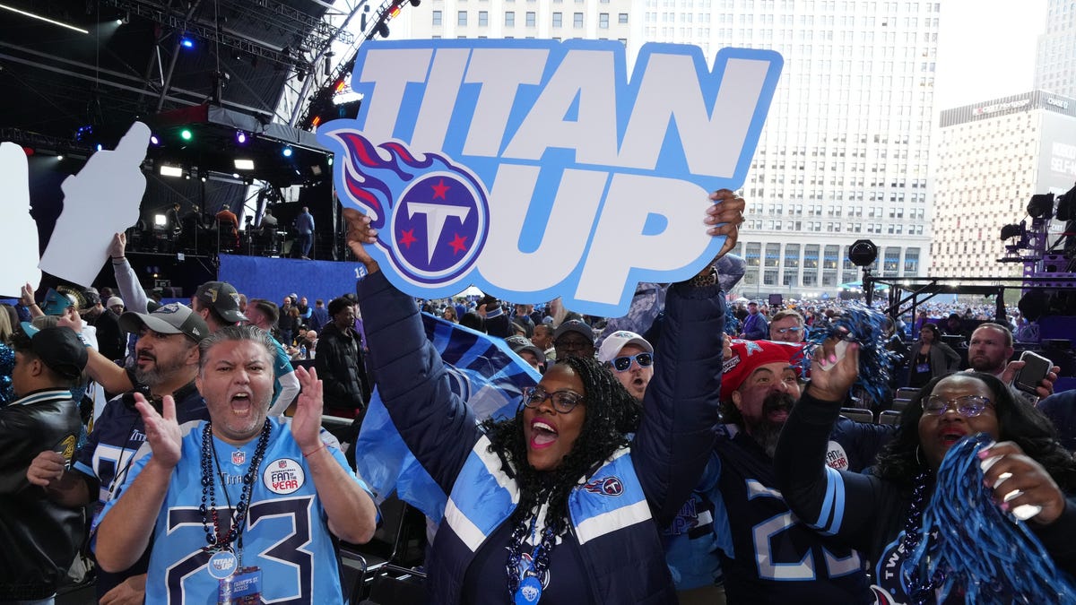 How to buy Tennessee Titans NFL tickets, Titans 2025 schedule