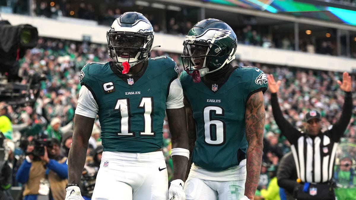 A surprising split for the Eagles all-star WR duo in a recent ranking