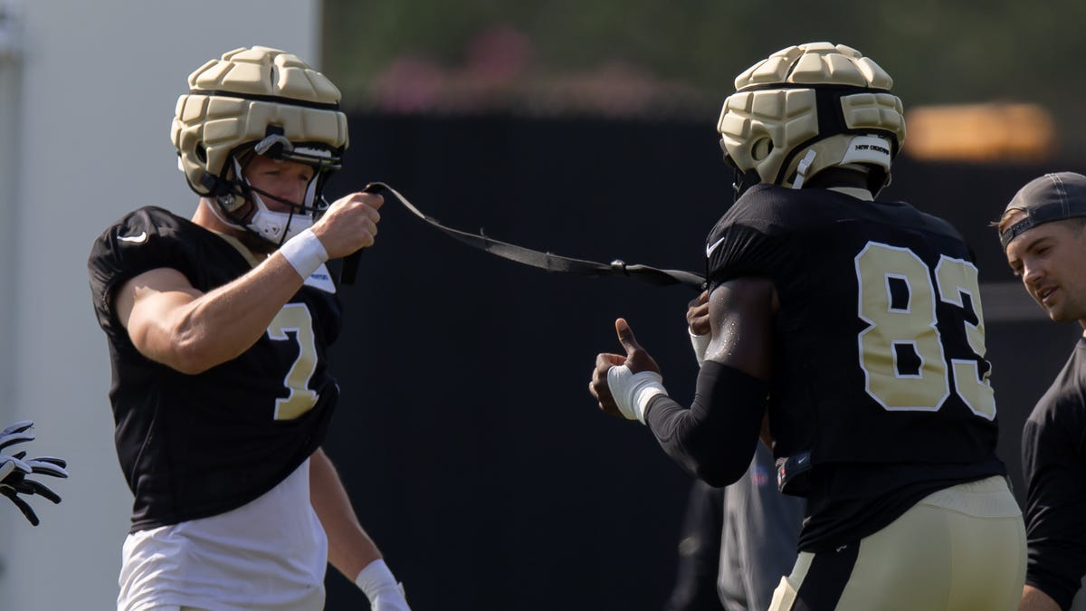 Taysom Hill, Juwan Johnson represent Saints