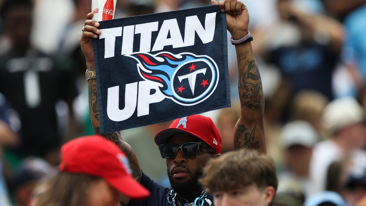Tennessee Titans continue to shuffle roster, make multiple transactions