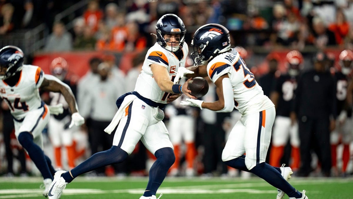 Bo Nix stats, game log, news, injury status