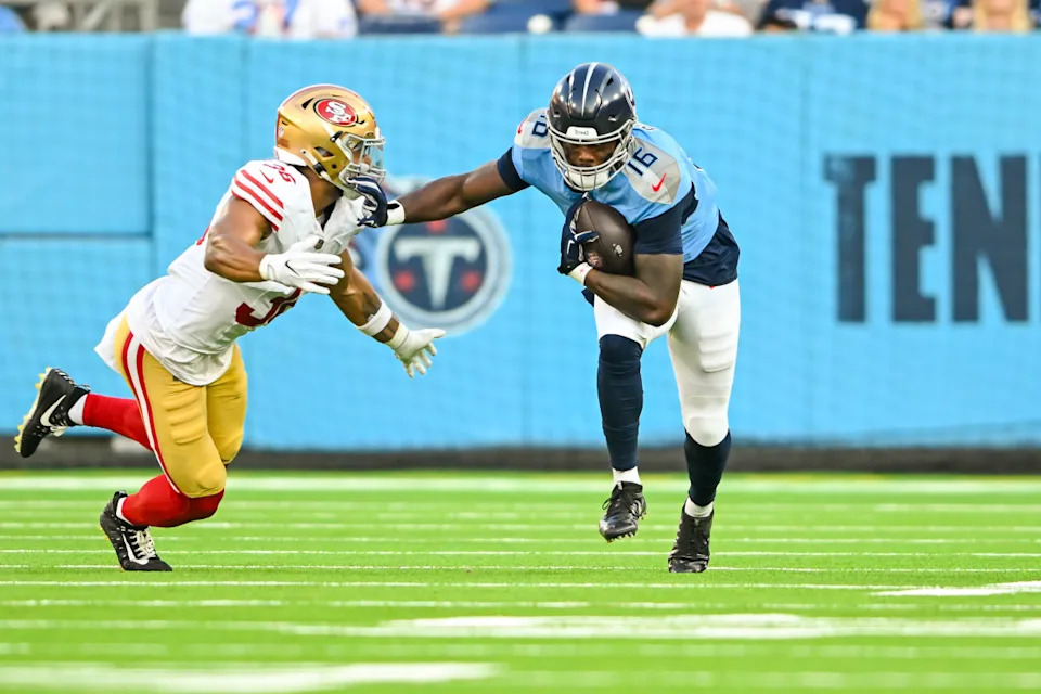 Tennessee Titans WR Treylon Burks (16).Steve Roberts-Imagn Images