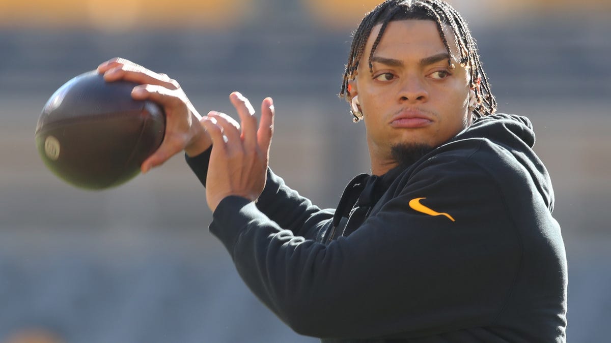Jets draft plan prepared Justin Fields for success — unlike Steelers