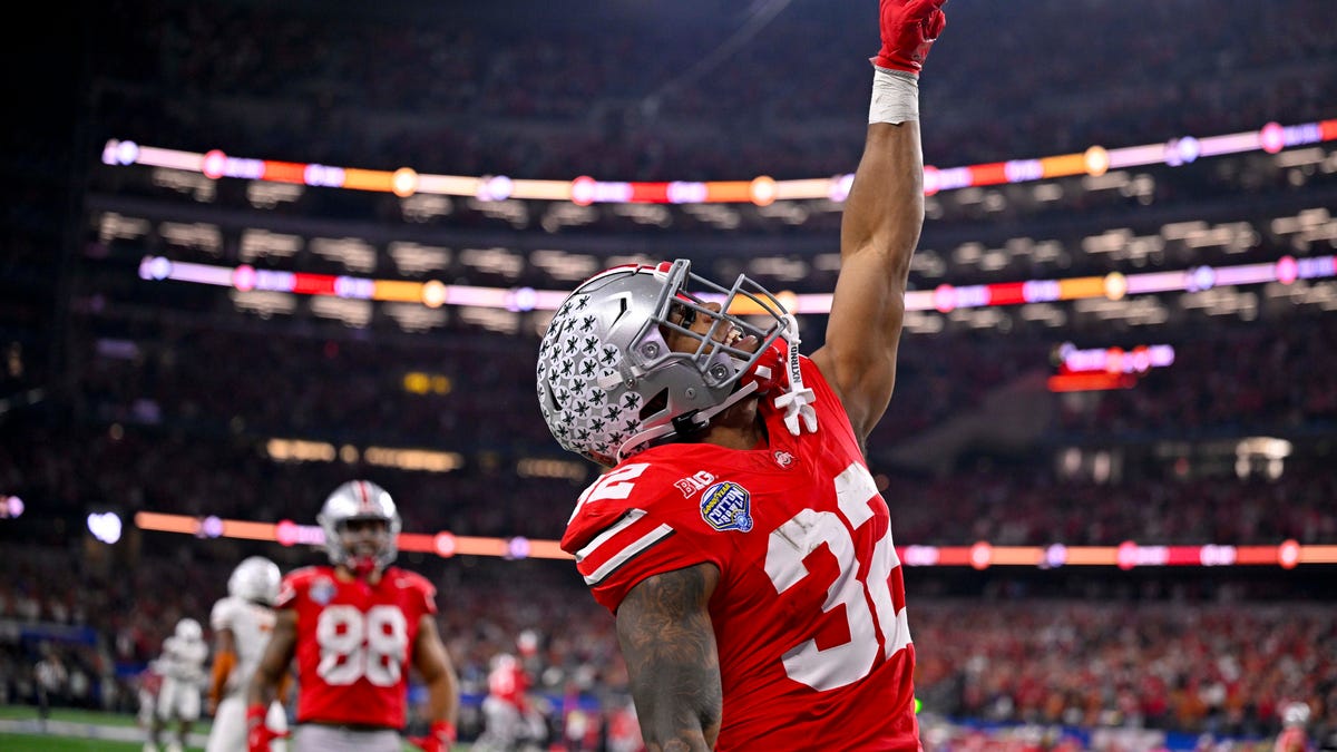 Texans offered three draft picks to Patriots' No. 38 pick