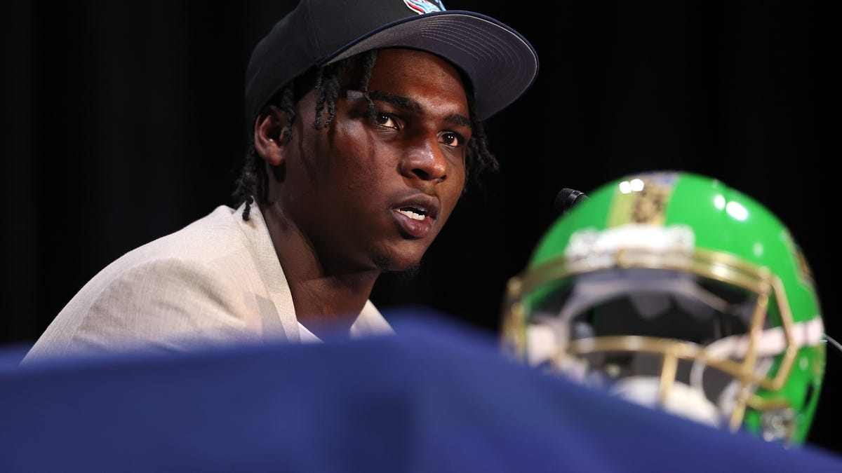 Titans get first look at top pick Cam Ward during rookie minicamp