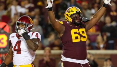 Texans rookie OT Aireontae Ersery gives thoughts on a position switch