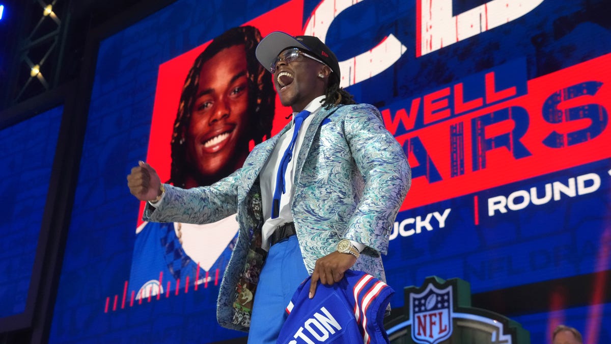 Buffalo Bills Maxwell Hairston NFL Draft Green Room Social Media