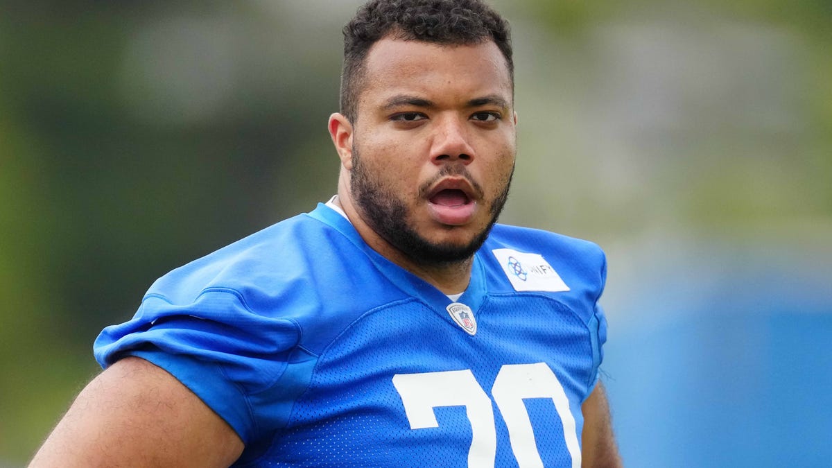 Ravens sign former Rams OL Joe Noteboom