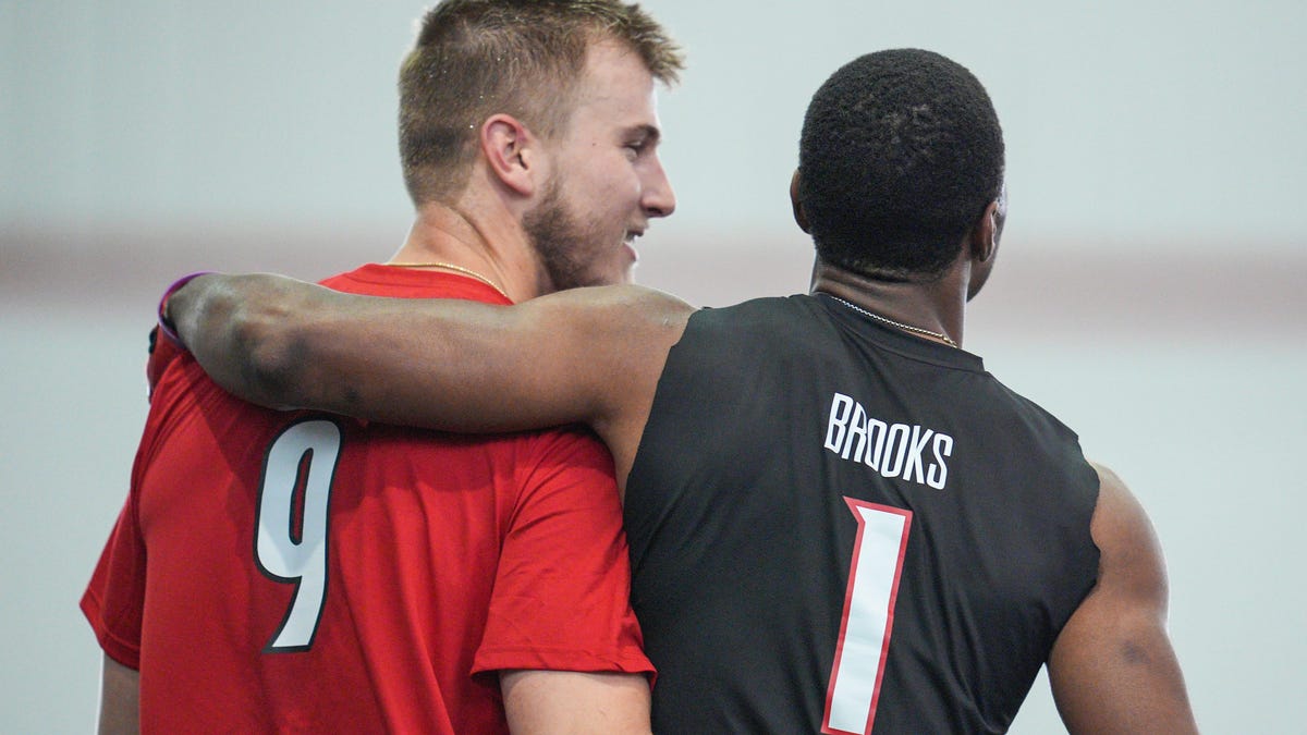 Rookie Saints QB Tyler Shough works out with Juwan Johnson, Bub Means