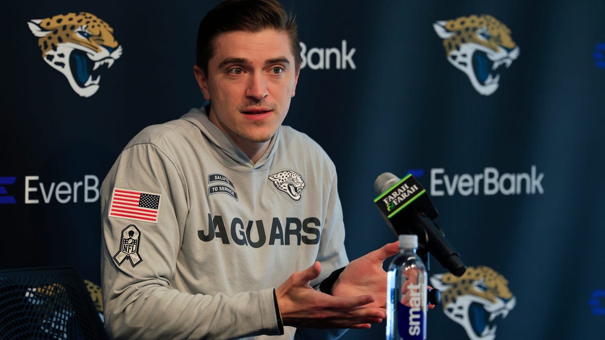 Jaguars, James Gladstone hire Rams exec Brian Xanders to front office