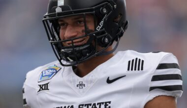 Jayden Higgins signs historic contract with Houston Texans