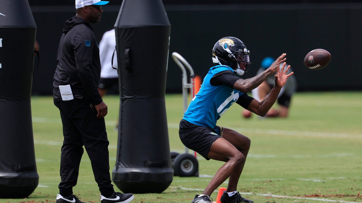 Travis Hunter details Jaguars minicamp, will play defense at OTAs