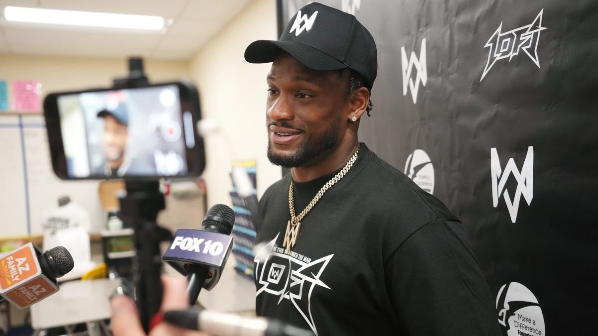 Arizona Cardinals LB Mack Wilson believes 'closest teams are the best teams'