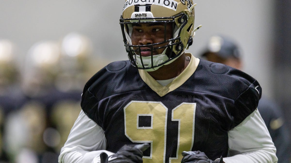 Saints sign rookie draft pick, former Texas Longhorn Vernon Broughton