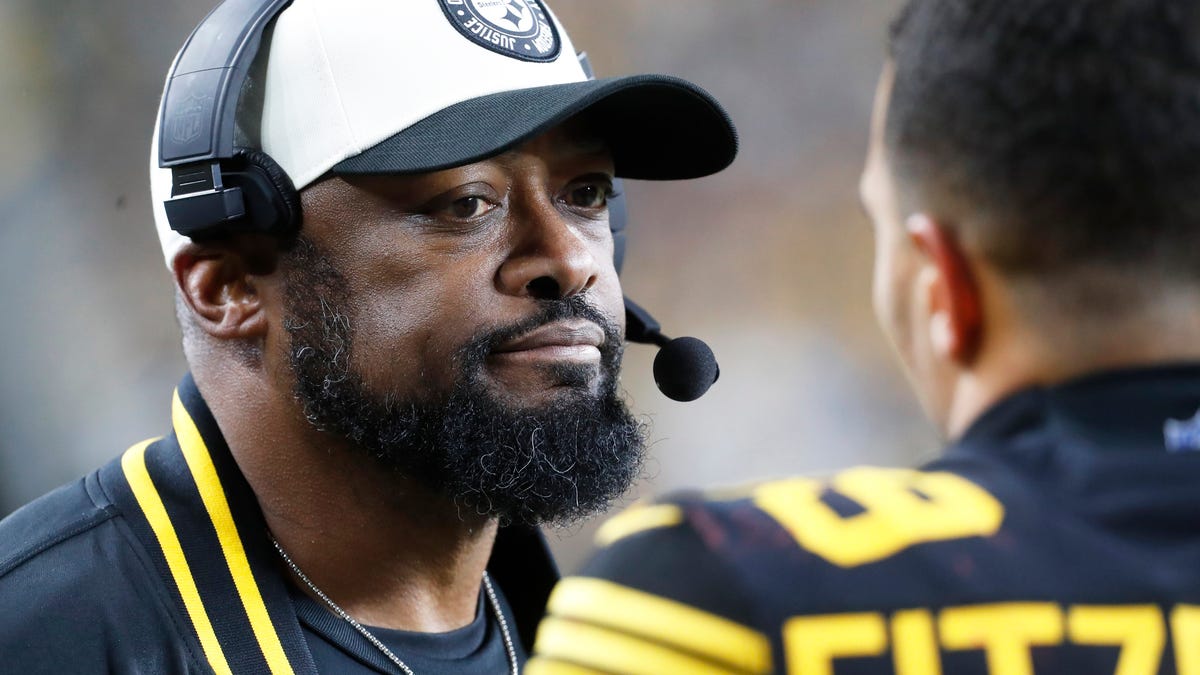 What is the Steelers’ projected win total?