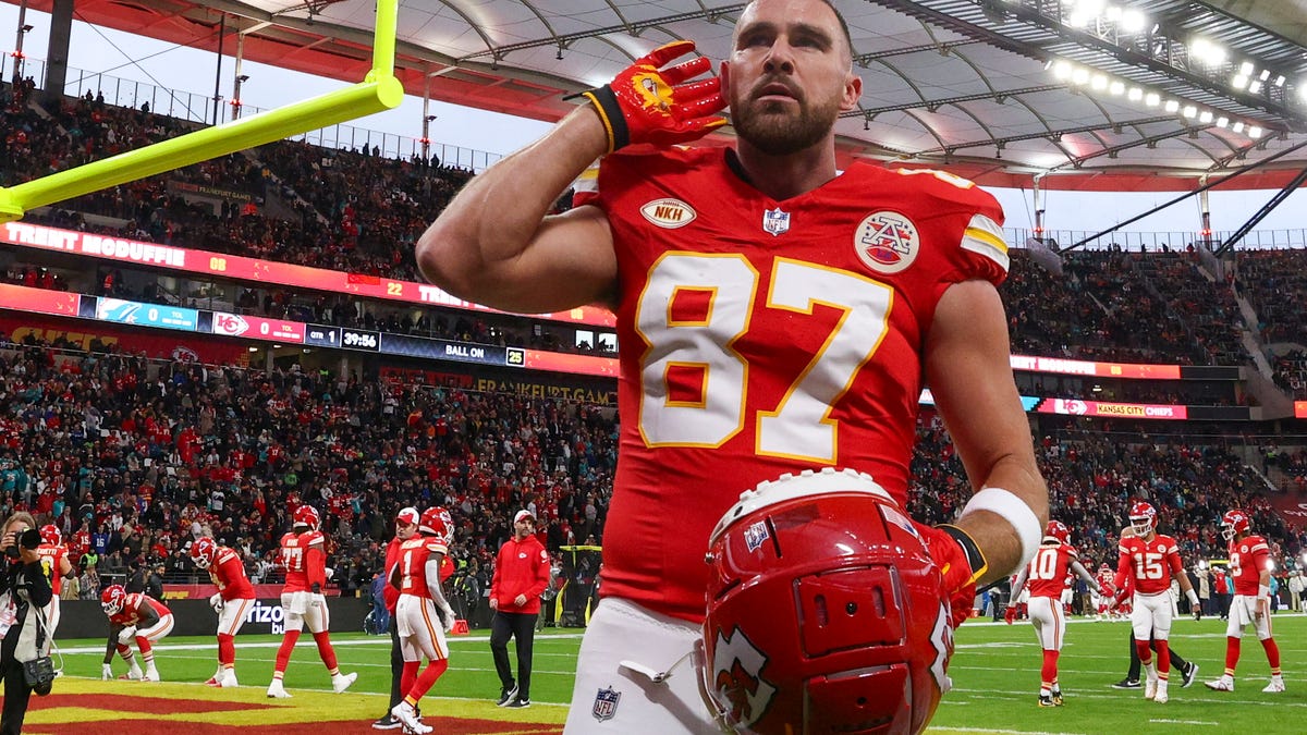 Chiefs TE Travis Kelce spoiled the Brazil game news vs. the Chargers