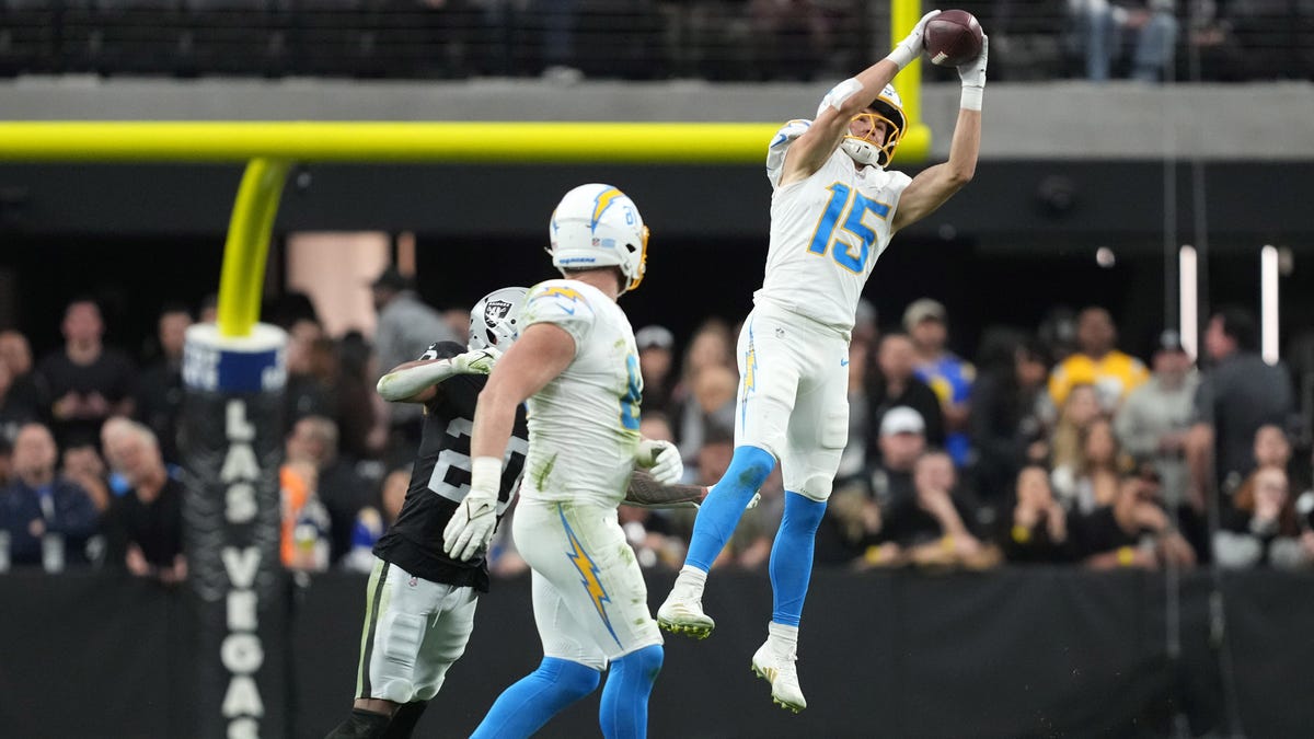 Win probability for every game in 2025 season